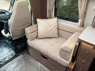 /photos/11433/2e5c6184-64f3-c434-e4ac-a231f2e4d744_i320x240.jpg