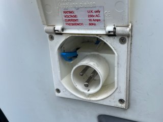 /photos/11433/39404f54-9032-6c69-ea56-068ca05fe379_i320x240.jpg
