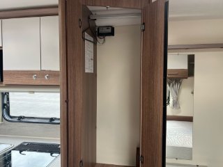 /photos/11433/45999802-181d-3fcd-22cc-9b57265e99c3_i320x240.jpg