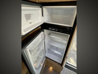 /photos/11433/6681967e-75a5-b6ed-6c6d-cb2203840925_i320x240.jpg