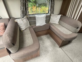 /photos/11433/6a8bd48f-a962-7d49-d980-ddbe07aa97f0_i320x240.jpg