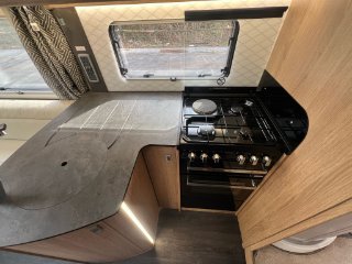 /photos/11433/7734d2bb-8e80-6a3b-a2c4-192227528a4b_i320x240.jpg