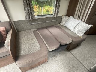/photos/11433/8a66cdee-b5f3-58a3-8bec-72e0ffacfbe7_i320x240.jpg
