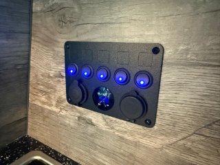 /photos/11433/8d7f3f83-00ce-f17d-bdb8-5b3f39c57b0f_i320x240.jpg