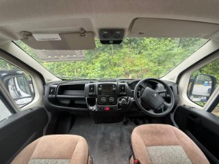 /photos/11433/b2d1e63c-7d33-09fc-f637-b12387c9684b_i320x240.jpg