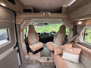 /photos/11433/c86def11-f7dd-0e36-c73c-07d4ce42e89a_i320x240.jpg