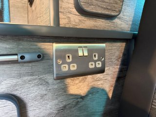 /photos/11433/d9e4dd04-9763-b81c-b5b6-927911d27e2d_i320x240.jpg