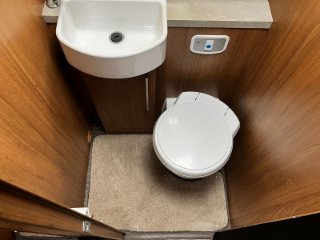 /photos/11433/e4b965c9-c9cf-13fd-718a-29be2e0e0f4f_i320x240.jpg
