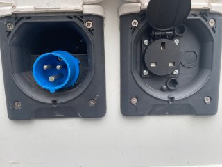 /photos/11433/f3e0c14d-53e4-aa1f-cdbe-d1503de9edc7_i320x240.jpg